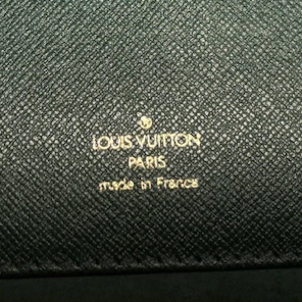 😘LV Taiga Serviette Kourad Epicea Green Briefcase💚 - Picture 10 of 16